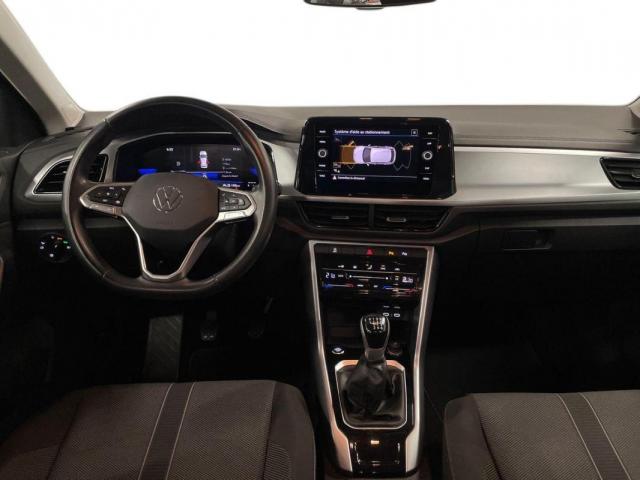 Volkswagen T-Roc image 8