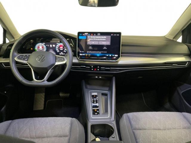 Volkswagen Golf image 6