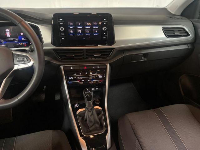 Volkswagen T-Roc image 9