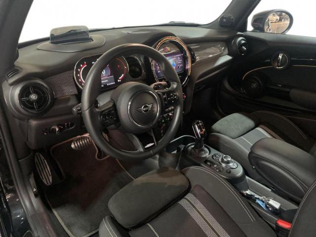 Mini Cabrio image 6