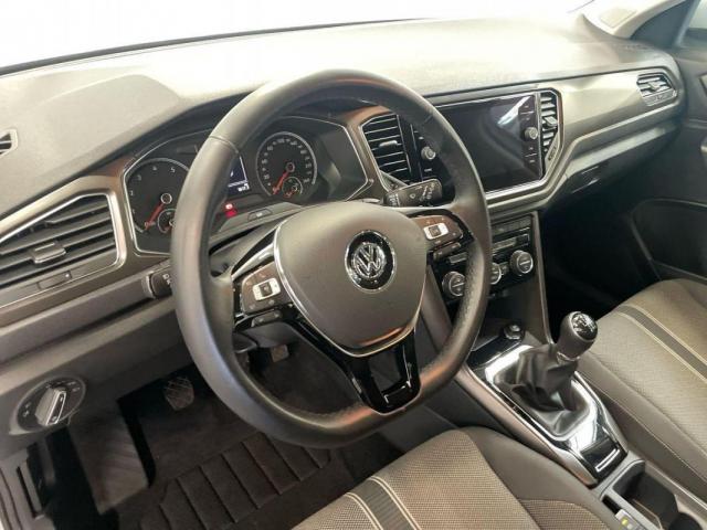 Volkswagen T-Roc image 3