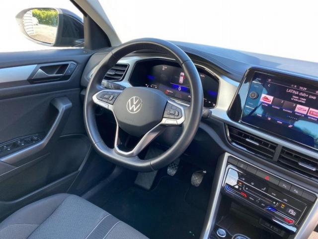 Volkswagen T-Roc image 1