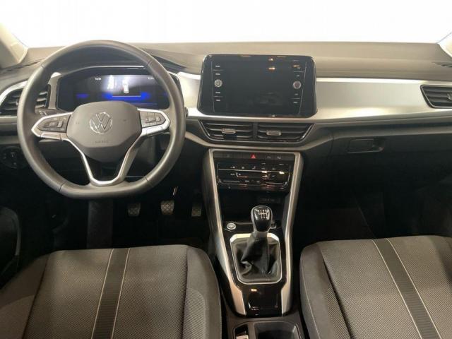 Volkswagen T-Roc image 5