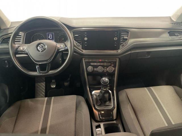 Volkswagen T-Roc image 9