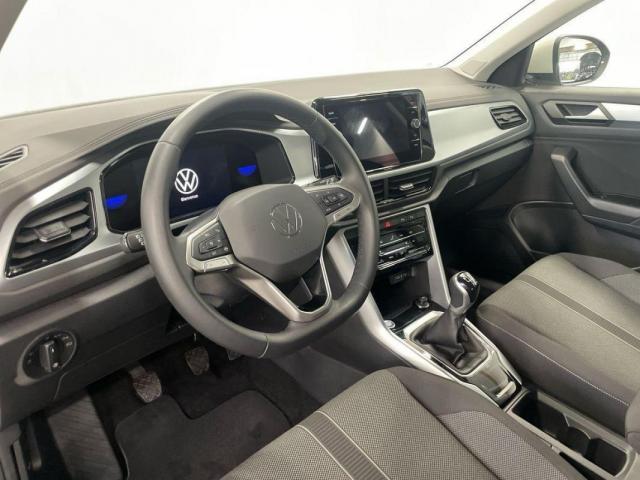 Volkswagen T-Roc image 4