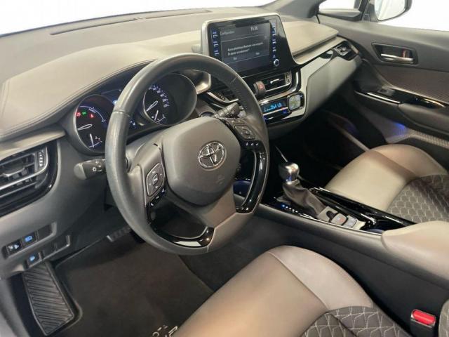 Toyota C-Hr image 1