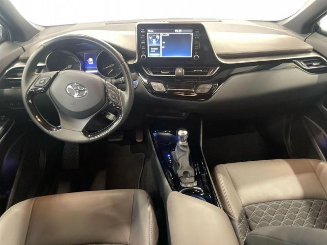 Toyota C-Hr image 9