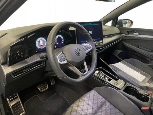 Volkswagen Golf image 1