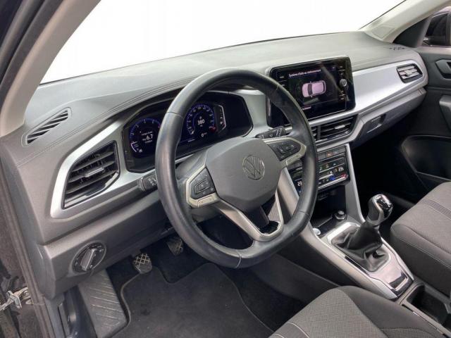 Volkswagen T-Roc image 5