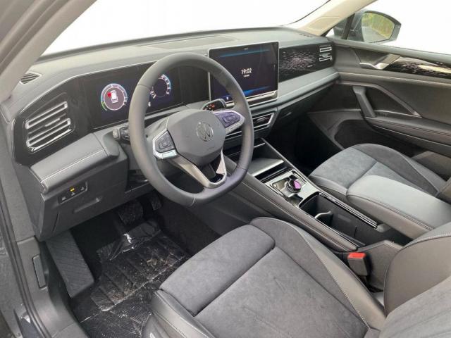 Volkswagen Tiguan image 6