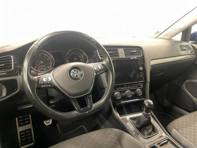 Volkswagen Golf image 4