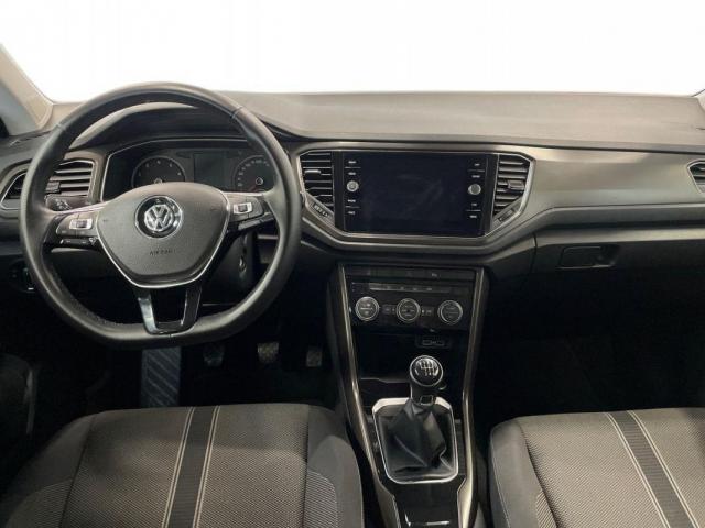 Volkswagen T-Roc image 6