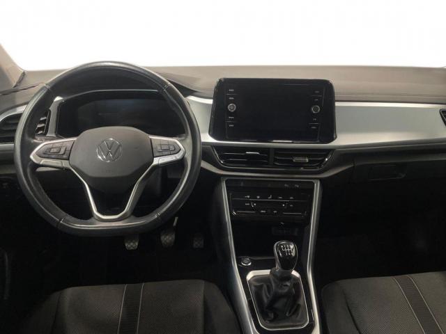 Volkswagen T-Roc image 9