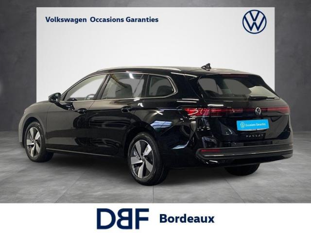 Volkswagen Passat image 2