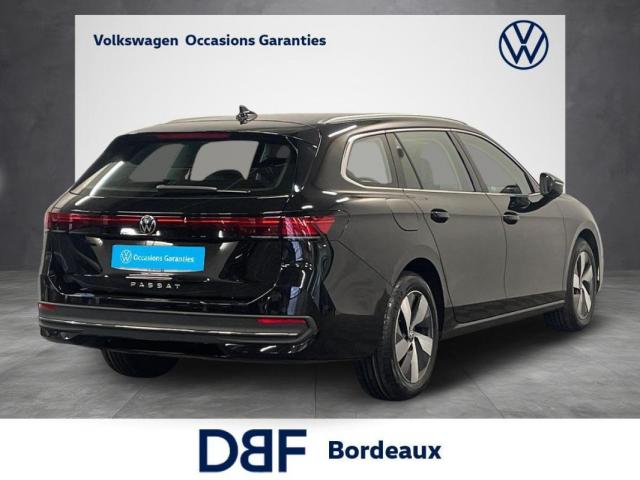 Volkswagen Passat image 1