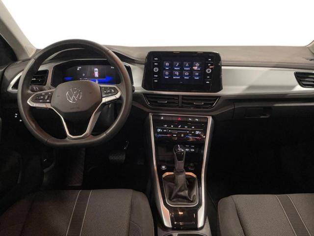 Volkswagen T-Roc image 8