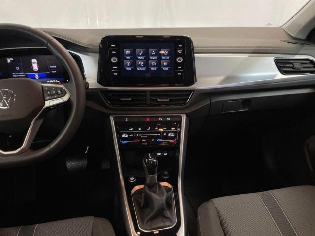 Volkswagen T-Roc image 8