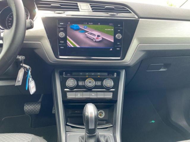 Volkswagen Touran image 2