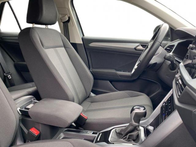 Volkswagen T-Roc image 2