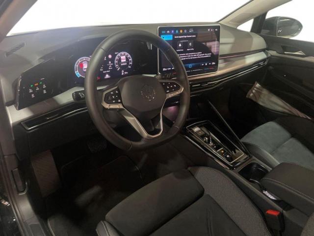 Volkswagen Golf image 6