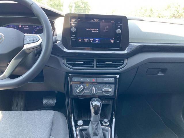 Volkswagen T-Cross image 2