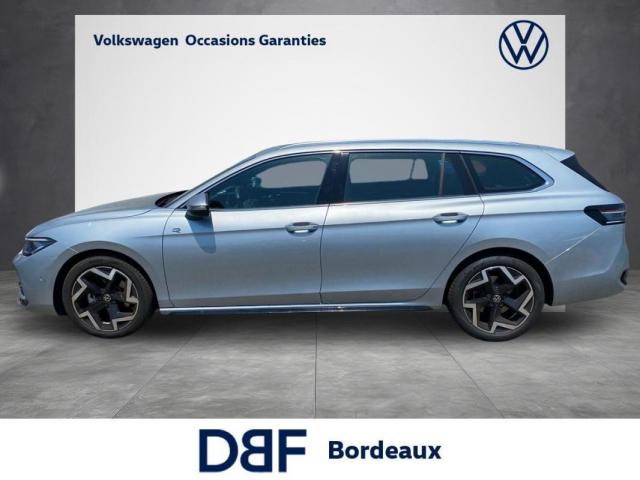Volkswagen Passat image 9