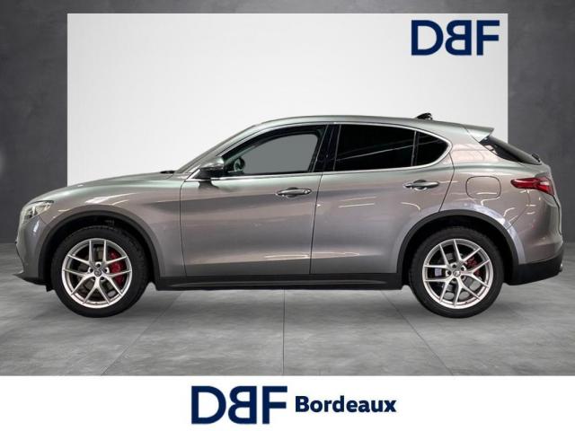 Alfa Romeo Stelvio image 4