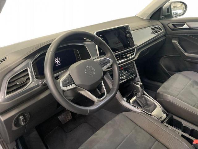 Volkswagen T-Roc image 2