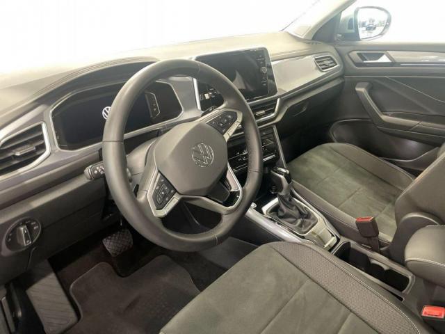 Volkswagen T-Roc image 2