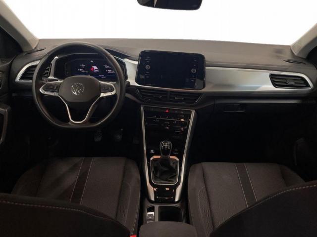 Volkswagen T-Roc image 6
