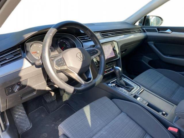 Volkswagen Passat Sw image 2