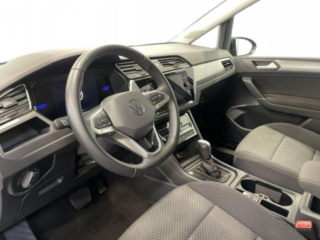 Volkswagen Touran image 9