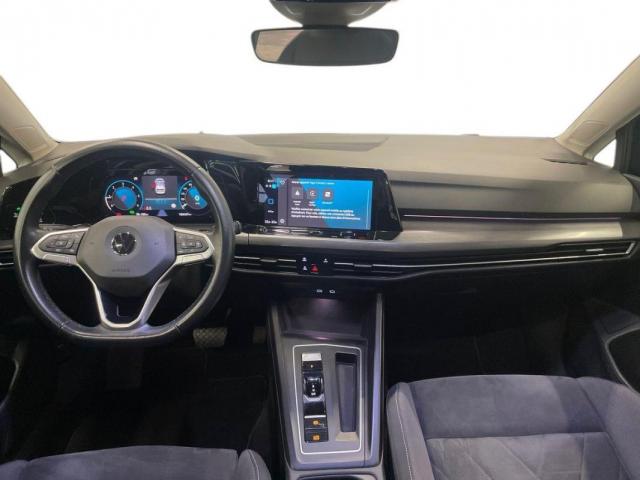 Volkswagen Golf image 8