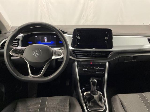 Volkswagen T-Roc image 8