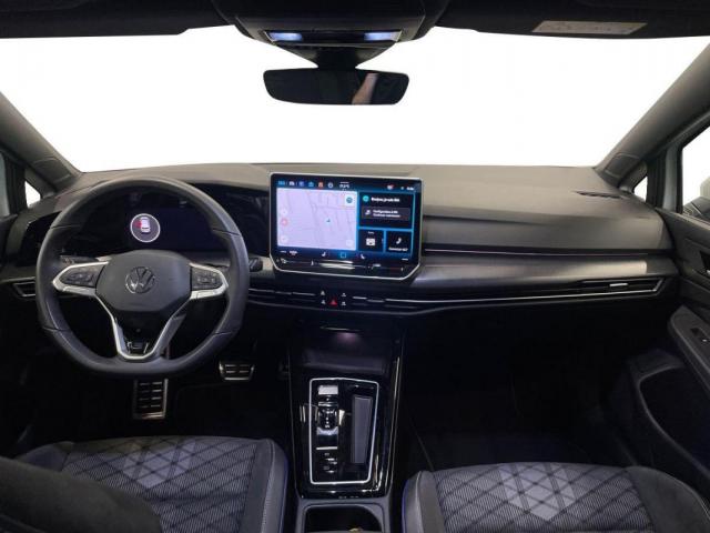 Volkswagen Golf image 8