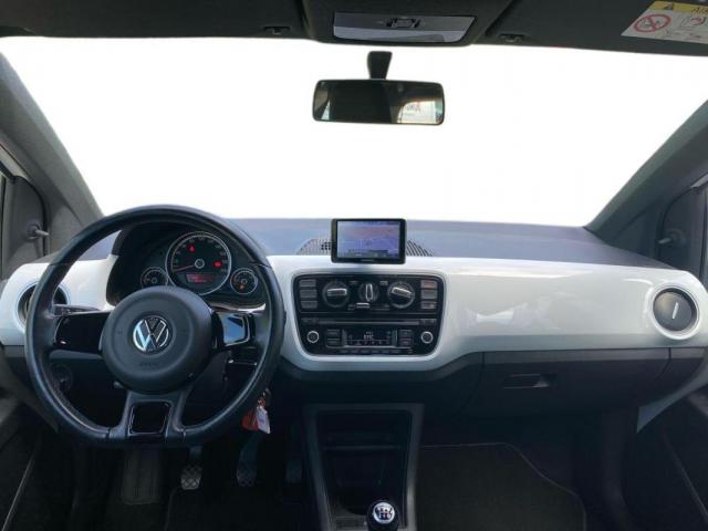 Volkswagen Up! image 3