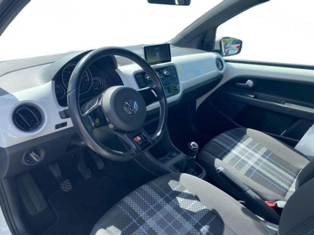 Volkswagen Up! image 2