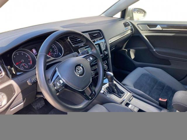 Volkswagen Golf image 6