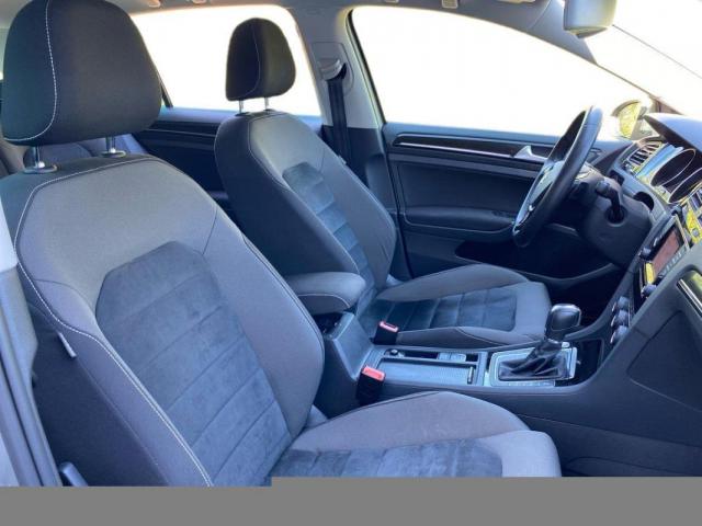 Volkswagen Golf image 8