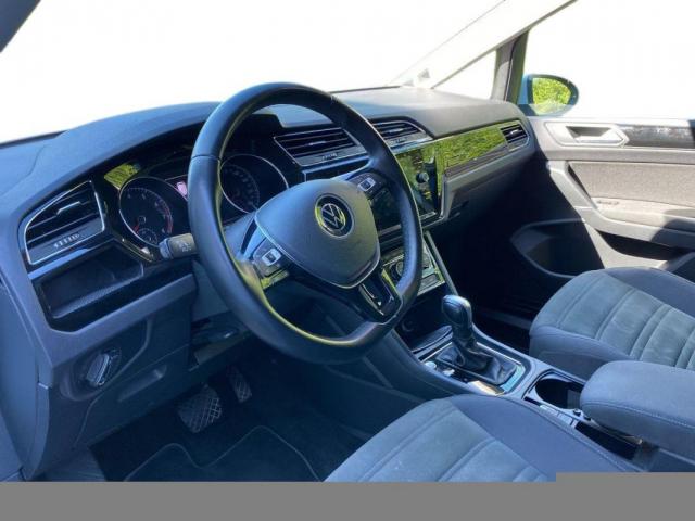Volkswagen Touran image 2