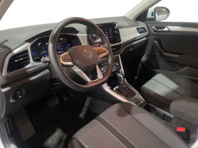 Volkswagen T-Roc image 6