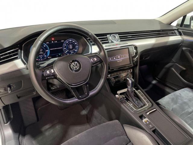 Volkswagen Passat Sw image 8