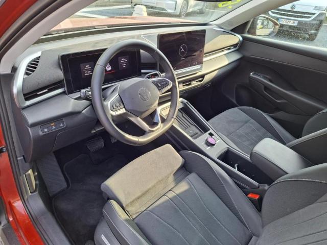 Volkswagen T-Roc image 6