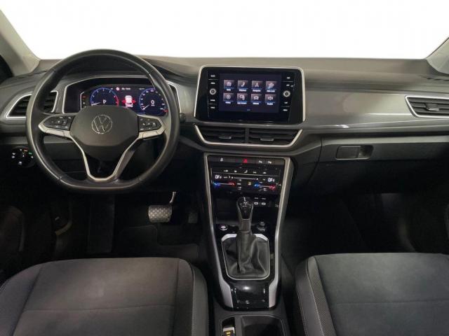 Volkswagen T-Roc image 2