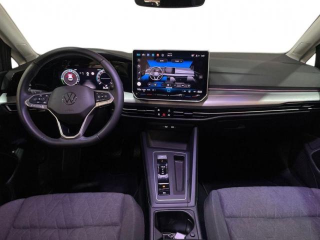 Volkswagen Golf image 1