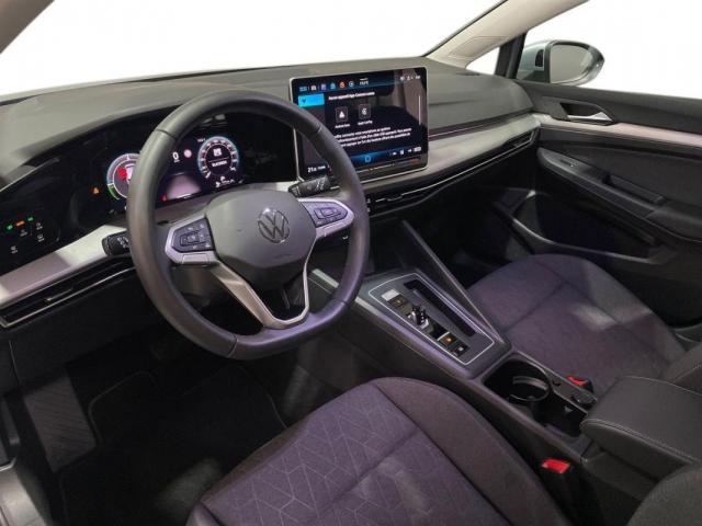 Volkswagen Golf image 2