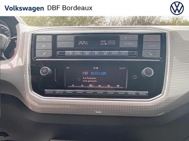 Volkswagen Up! image 5