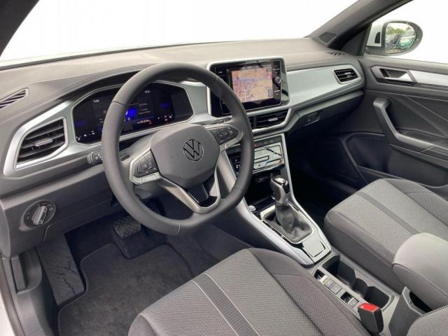 Volkswagen T-Roc image 6