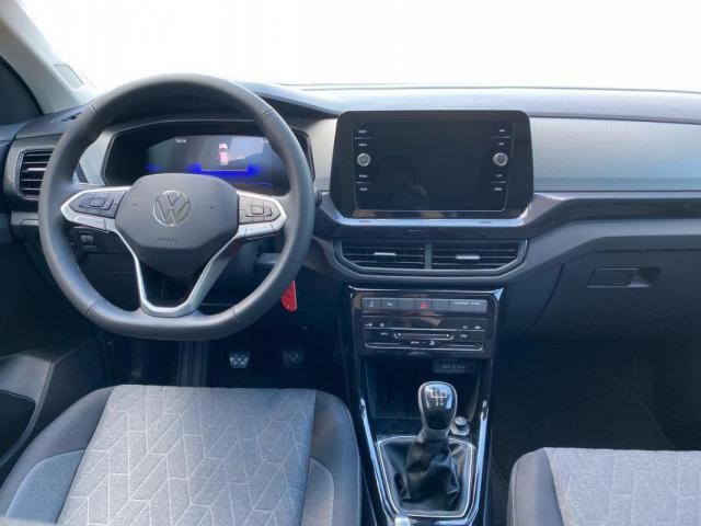 Volkswagen T-Cross image 1