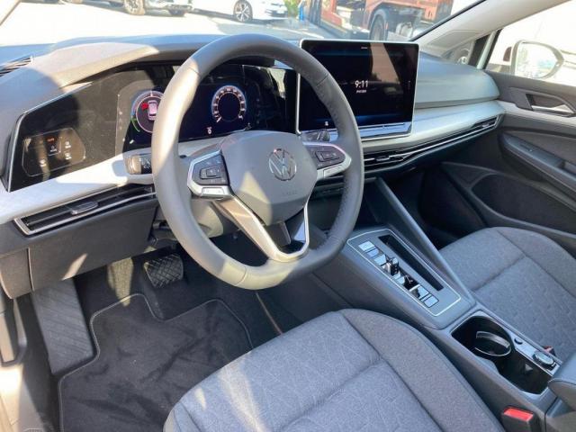 Volkswagen Golf image 1